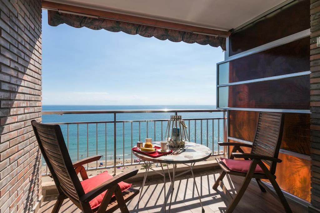 Apartamento Con Vistas Al Mar Primera Linea De Playa Del Postiguet Аликанте Екстериор снимка